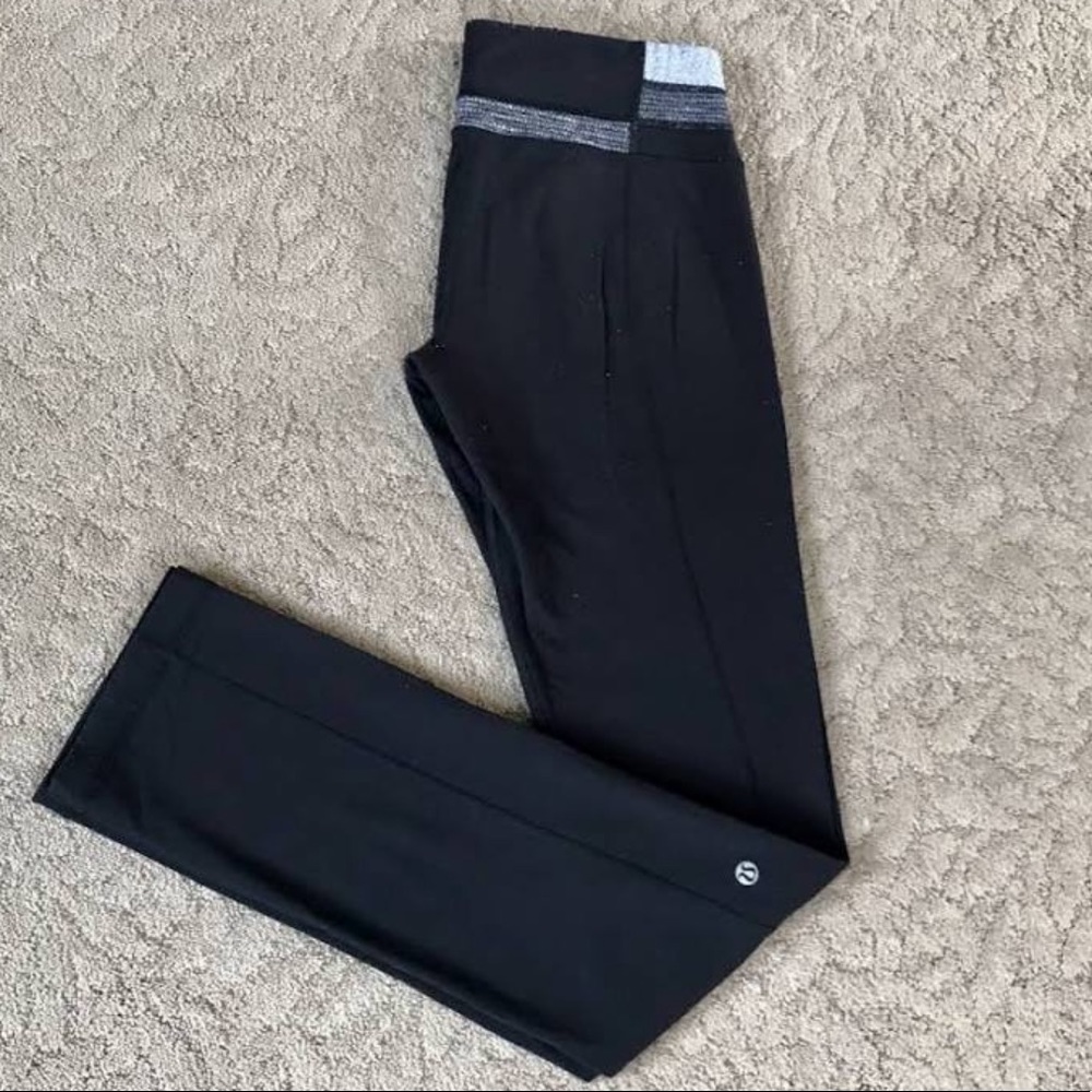 Lululemon Reversible Straight Leg Yoga Pants size 2